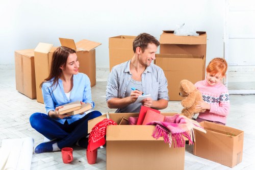 Professional packing and unpacking services in Tufnellpark for a smooth home move