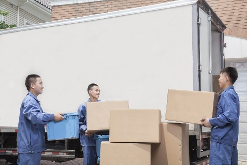 House removals in Tufnellpark with careful handling