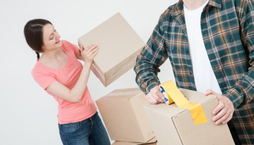 Flexible self storage in Tufnellpark for moving and decluttering needs